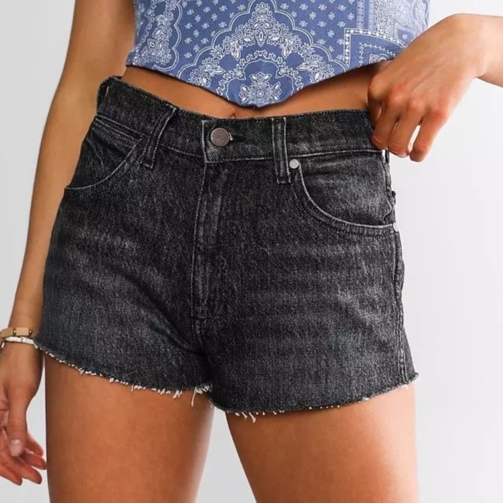 NWT Wrangler Festival High Waisted Cutoff Denim Shorts In Granite